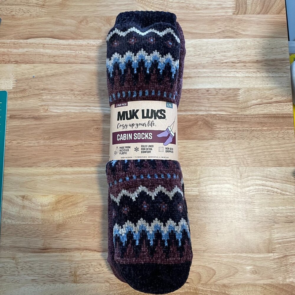 Muk Luks Long Cabin Socks L/XL Fully Lined Non-skip Grippers 2 Pair Pack NWT